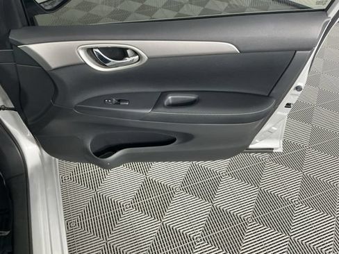 Used 2014 Nissan Sentra SV FWD image 15