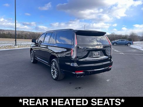 Certified 2023 Cadillac Escalade ESV V image 6