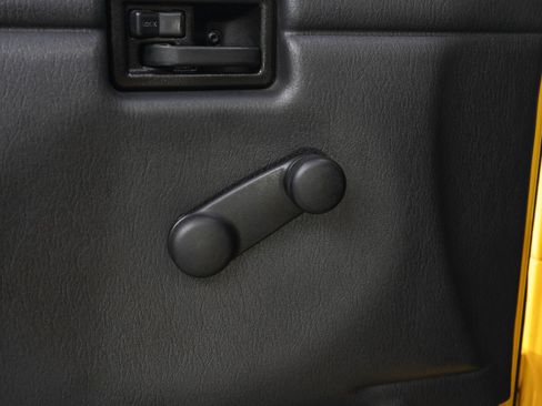 Used 2006 Jeep Wrangler Unlimited Rubicon AWD/4WD image 15