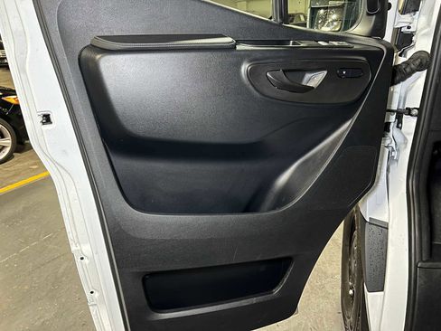 Used 2025 Mercedes-Benz Sprinter 2500 image 21