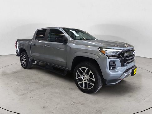 Certified 2024 Chevrolet Colorado Z71 w/ Z71 Convenience Package 2 AWD/4WD image 7
