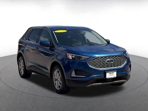 Used 2024 Ford Edge SEL image 3