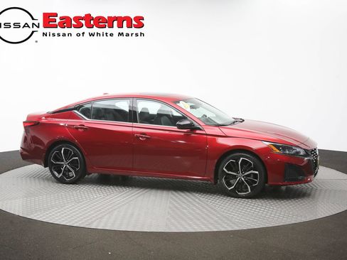 Used 2023 Nissan Altima 2.5 SR w/ SR Premium Package FWD image 46