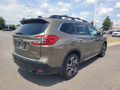 Used 2024 Subaru Ascent Touring AWD/4WD image 3