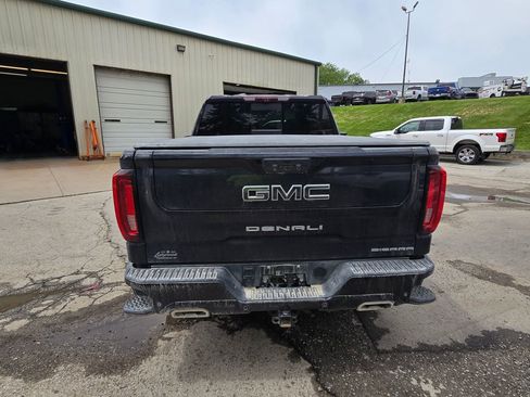 Used 2022 GMC Sierra 1500 Denali Ultimate AWD/4WD image 6