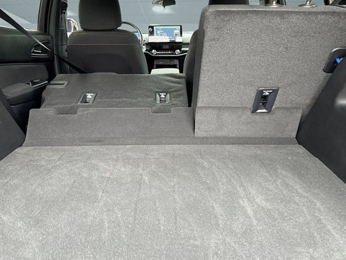 Certified 2024 Honda Prologue EX image 32