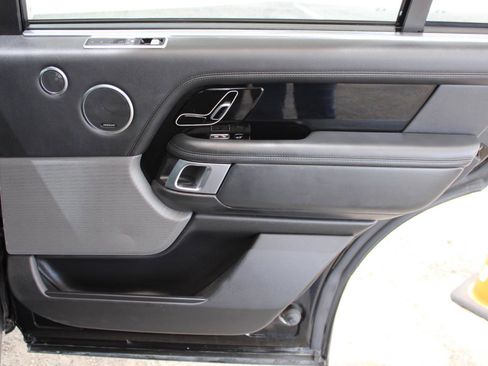 Used 2020 Land Rover Range Rover Long Wheelbase HSE image 18