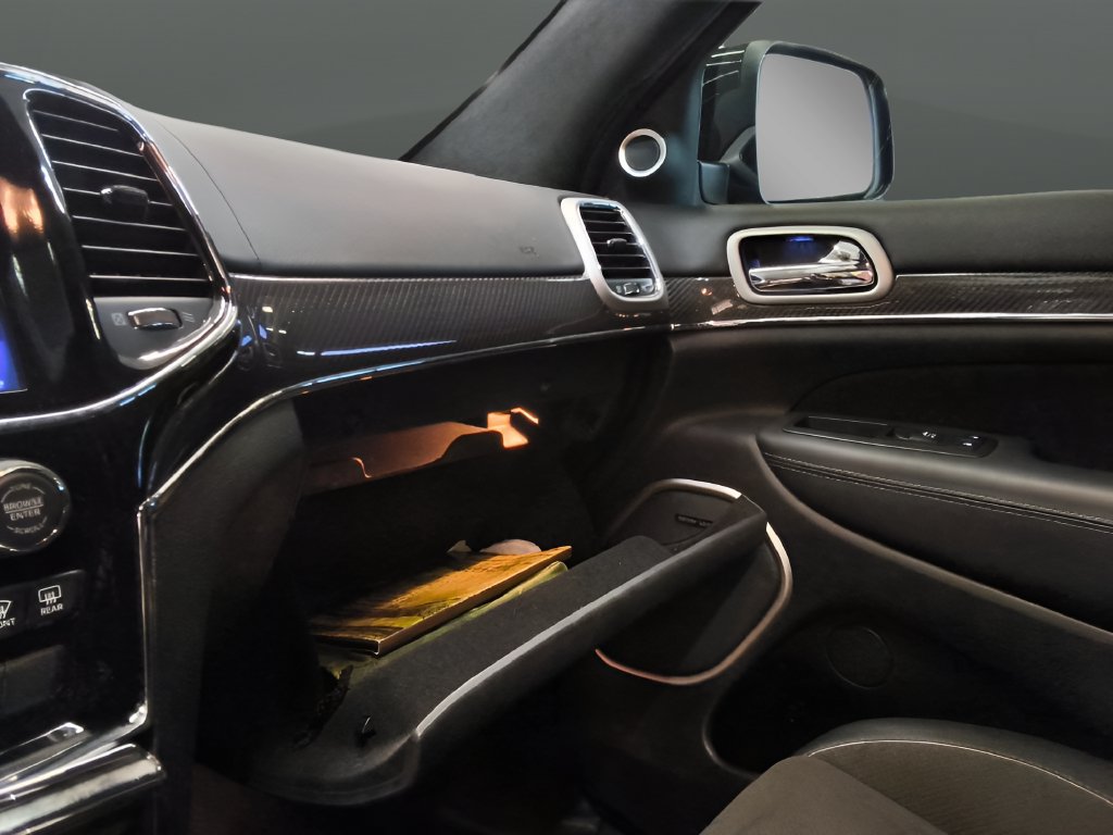 Used 2019 Jeep Grand Cherokee SRT AWD/4WD image 30
