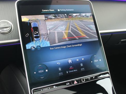 Used 2025 Mercedes-Benz S 580 4MATIC Sedan image 21