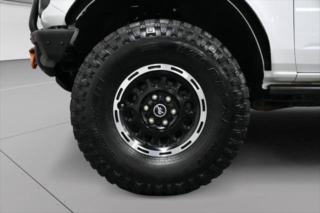Used 2023 Ford Bronco Badlands w/ Sasquatch Package AWD/4WD image 24