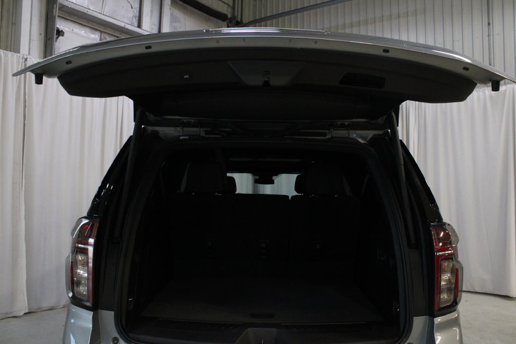 Used 2023 Chevrolet Suburban LT w/ LT Signature Package AWD/4WD image 30