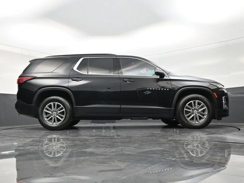 Used 2023 Chevrolet Traverse LT FWD image 26
