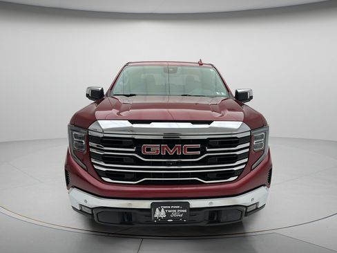 Used 2022 GMC Sierra 1500 SLT w/ SLT Premium Plus Package AWD/4WD image 2