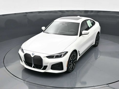 New 2026 BMW i4 eDrive40 w/ M Sport Package RWD image 17