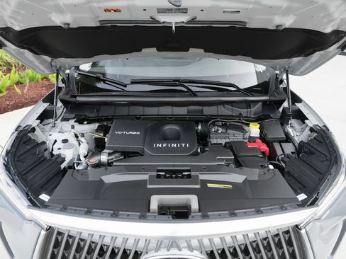 Certified 2026 INFINITI QX60 Luxe w/ Cargo Package FWD image 44