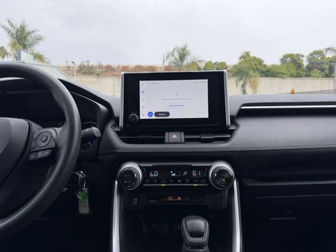 Used 2025 Toyota RAV4 LE image 18