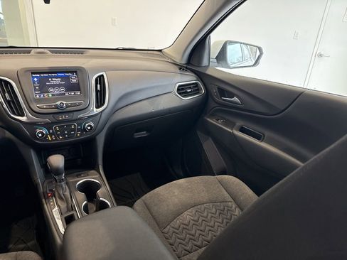 Used 2022 Chevrolet Equinox LT image 13