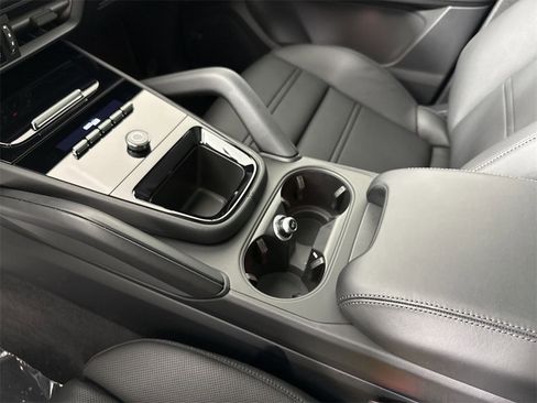 New 2026 Porsche Cayenne S image 32