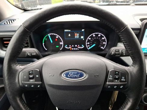 Certified 2022 Ford Maverick XLT w/ XLT Luxury Package image 18