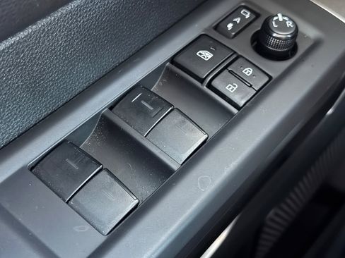 Used 2022 Toyota Tundra SR5 image 19