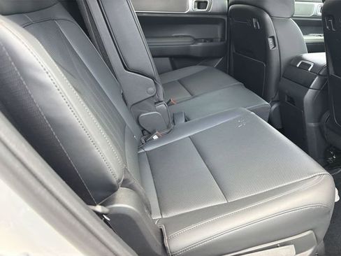 Used 2026 Hyundai Santa Fe SEL FWD image 34