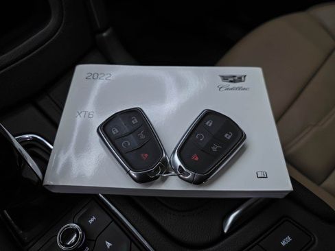 Used 2022 Cadillac XT6 Sport w/ Platinum Package AWD/4WD image 48