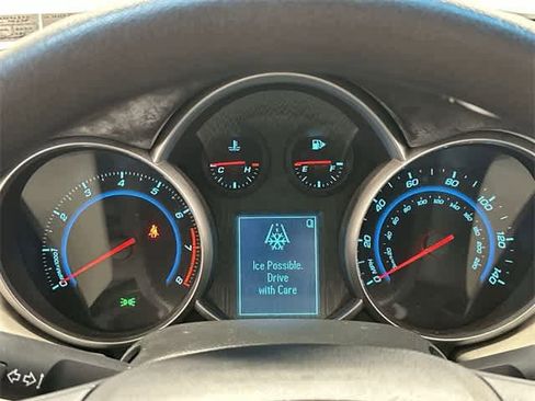 Used 2011 Chevrolet Cruze LT image 5