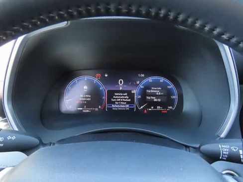 Used 2024 Toyota Highlander Limited image 29