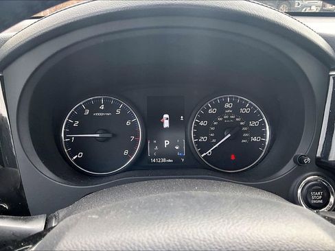 Used 2017 Mitsubishi Outlander SE image 12