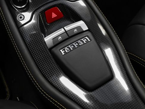 Used 2010 Ferrari 458 Italia Coupe RWD image 59