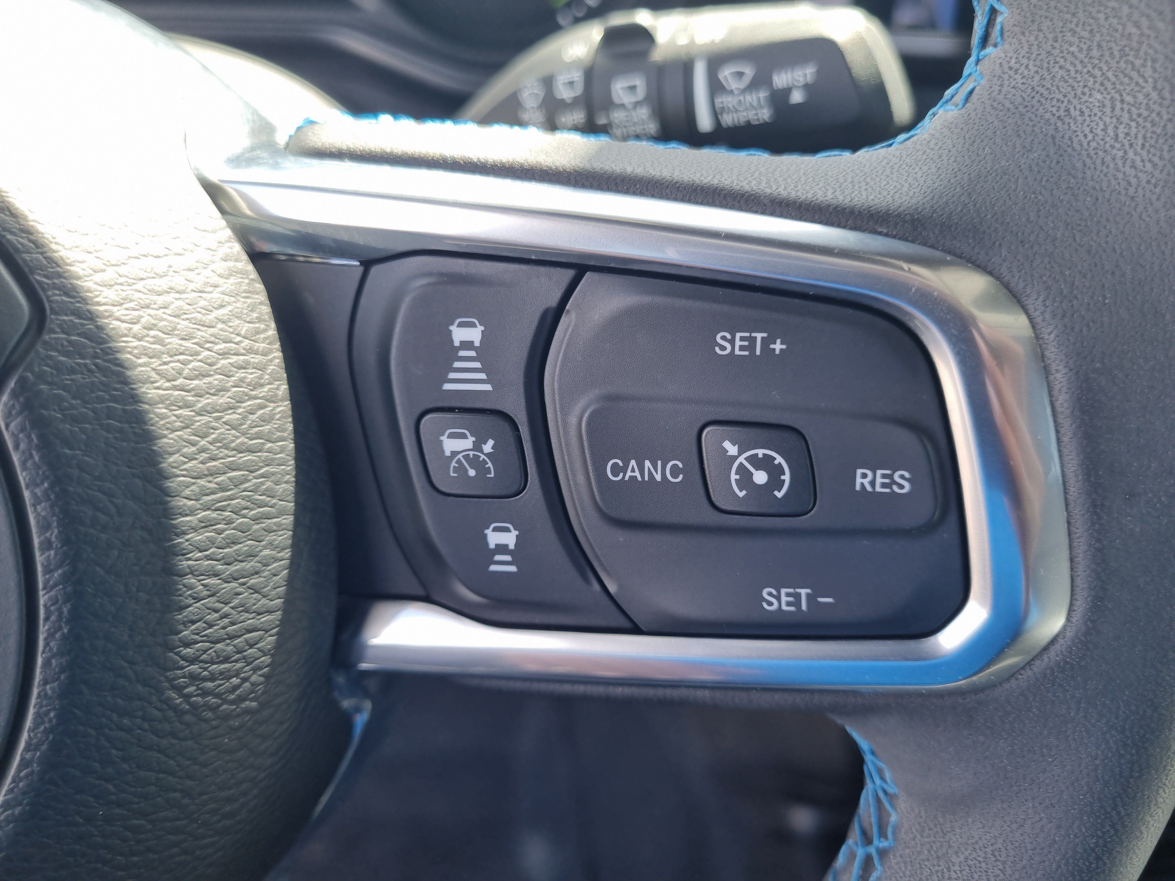 Used 2024 Jeep Wrangler High Altitude AWD/4WD image 24