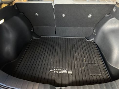 Used 2024 Toyota Corolla Cross LE FWD image 22