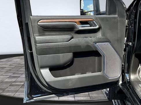 Used 2024 Chevrolet Silverado 2500 High Country w/ High Country Premium Package AWD/4WD image 21