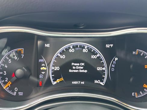 Used 2021 Jeep Grand Cherokee Laredo X AWD/4WD image 20
