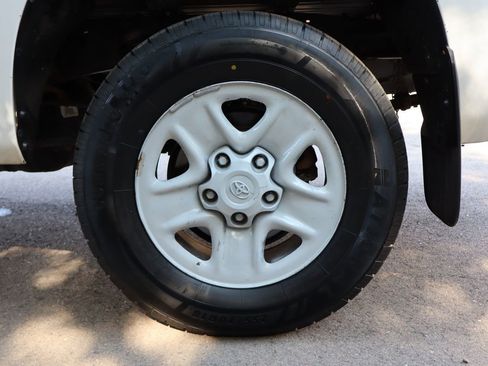 Used 2012 Toyota Tundra 4x4 Double Cab image 44