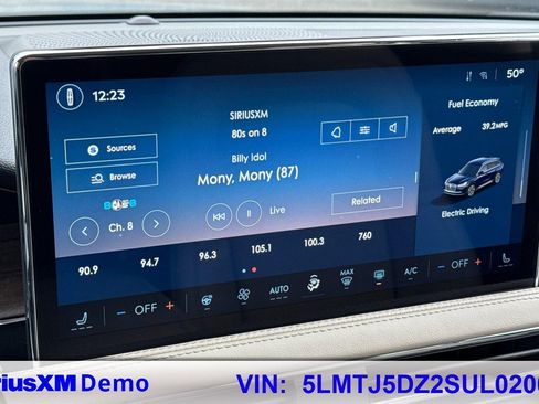 Used 2025 Lincoln Corsair Grand Touring w/ Equipment Group 301A image 28