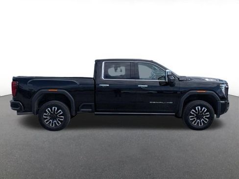 Used 2024 GMC Sierra 2500 Denali Ultimate w/ Max Trailering Package AWD/4WD image 2