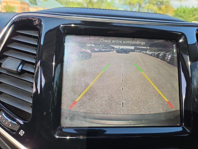 Used 2019 Jeep Cherokee Limited AWD/4WD image 28