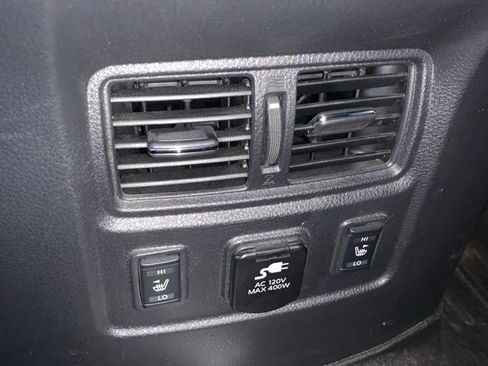 Used 2017 Nissan Titan Platinum Reserve AWD/4WD image 5