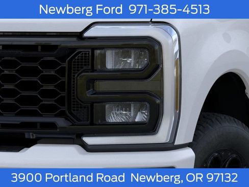New 2026 Ford F250 Lariat w/ Black Appearance Package AWD/4WD image 18