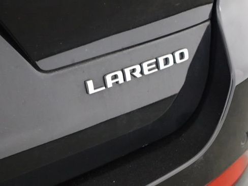 Used 2022 Jeep Grand Cherokee L Laredo w/ Luxury Tech Group I AWD/4WD image 39