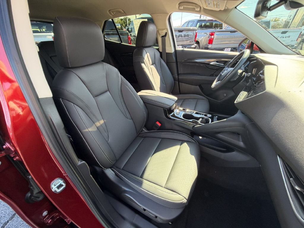 Used 2023 Buick Envision Essence AWD/4WD image 20