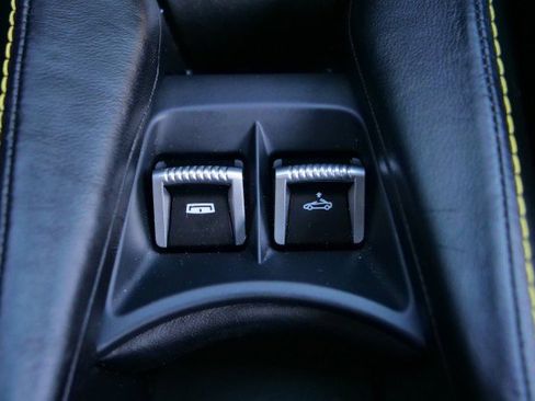 Used 2020 McLaren 720S Performance image 33