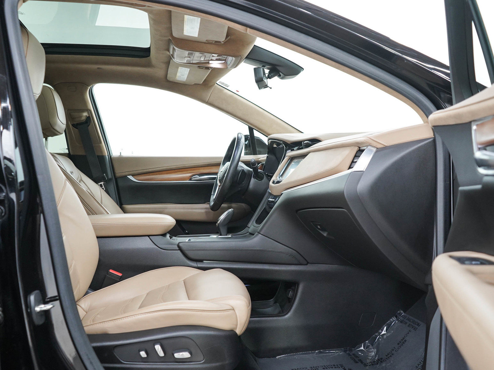 Used 2018 Cadillac XT5 Platinum AWD/4WD image 10