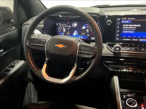 Used 2024 Chevrolet Colorado LT w/ LT Convenience Package II image 7