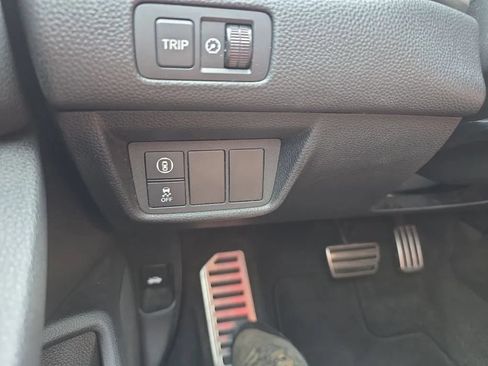 Used 2018 Honda Accord Sport image 23