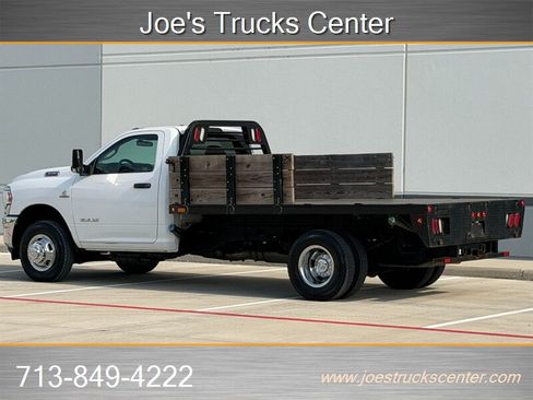 Used 2020 RAM 3500 Tradesman w/ Chrome Appearance Group RWD image 4