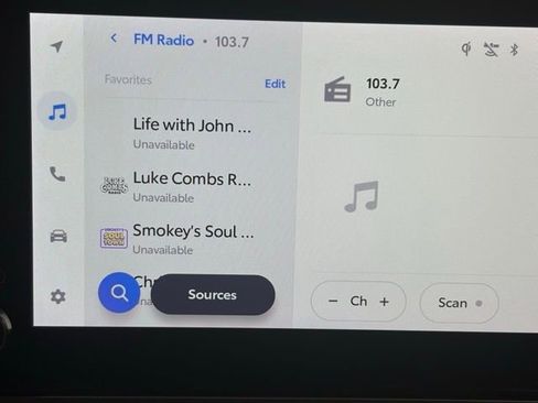 Used 2025 Toyota Camry SE w/ Convenience Package image 20