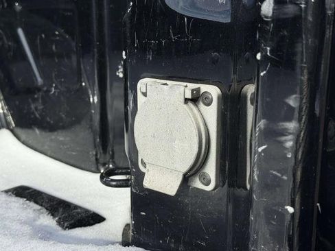 Used 2022 Chevrolet Silverado 1500 Custom image 11