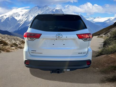 Certified 2018 Toyota Highlander XLE image 4